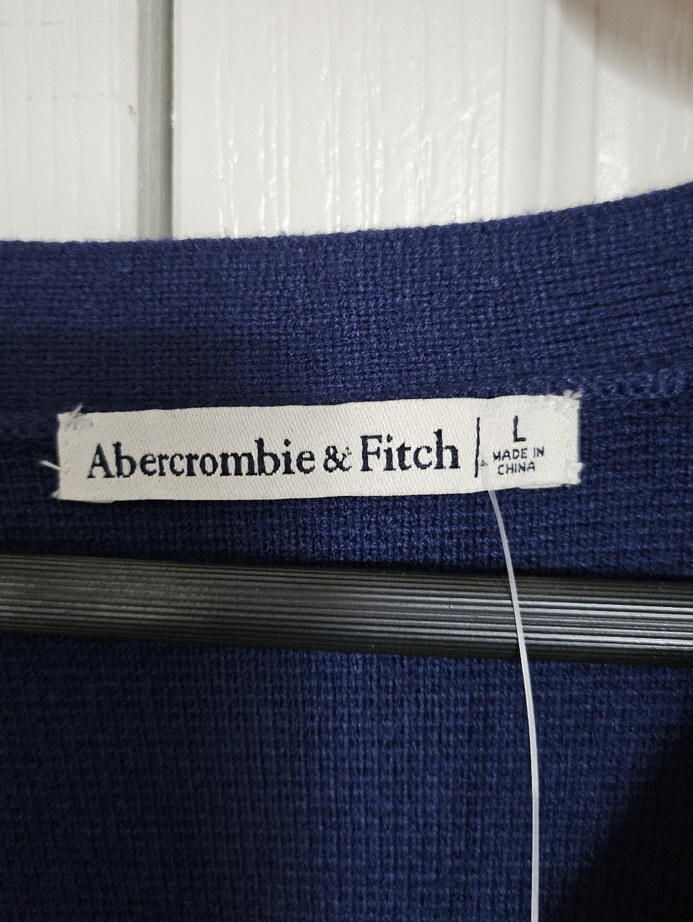 Abercrombie & Fitch Women L Blue Cardigan V Neck Button Knit Sweater NWT - Picture 7 of 13